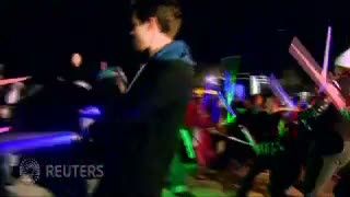Demam Star Wars Adu Pedang Lightsaber di Seattle
