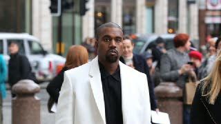Kanye West Pria Paling Stylish 2015
