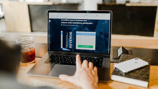 Cara Menyusun Laporan Keuangan Usaha Jasa Lebih Teratur di Workshop Accurate