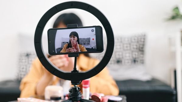 Kelas CapCut untuk Pemula! Strategi Konten Viral & Cara Dapat 1000 Followers Pertama