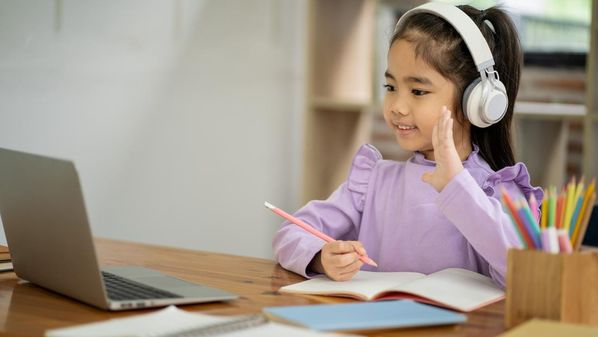 Latih Kepercayaan Diri Anak Sejak Dini di Kelas Speaking Bahasa Inggris Natieva Kids