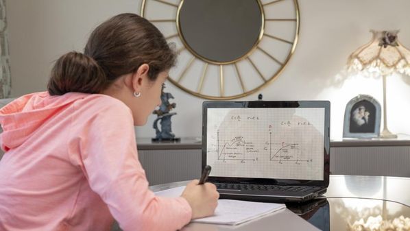 Solusi Praktis Tingkatkan Skill Profesional Lewat detikcourse di CubMu