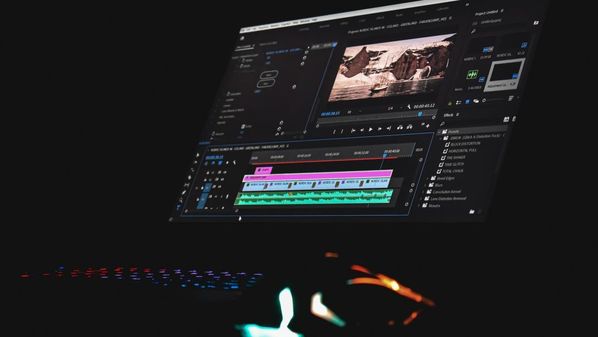 Bikin Video Cinematic yang Lebih “Hidup” di Kelas detikcourse Ini Bareng Expert 