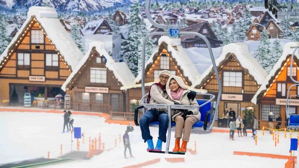 Ini Alasan Buat Kamu ke Trans Snow World Surabaya
