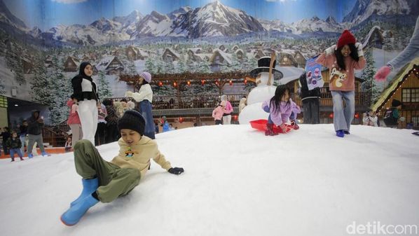 Bingung Ajak Anak Liburan? Trans Snow World Bekasi Ada Promo Spesial Schooliday