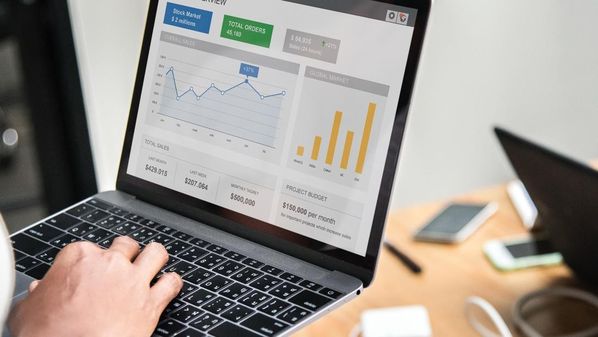 Jadwal Padat Bukan Halangan, Belajar Bikin Website dengan AI Kini Bisa Kapan Saja