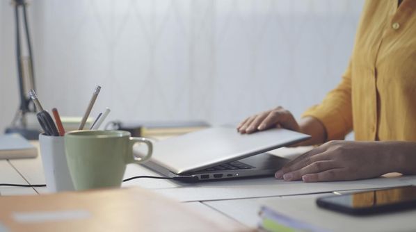 Belajar EViews dan STATA dari Nol Lewat Studi Kasus, Cocok untuk Peneliti dan Dosen
