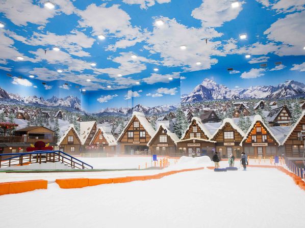 Main Salju di Trans Snow World Makassar, Manfaatkan Promo Merdeka Sale Sebelum Berakhir