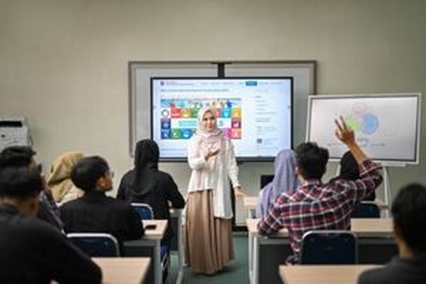 Punya Pengalaman Mengajar? Lengkapi Kredibilitasmu dengan Sertifikasi Trainer BNSP