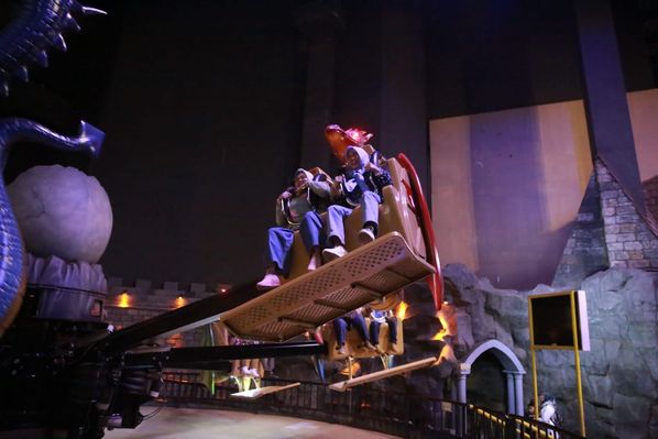 Mau Cari Hiburan yang Beda? Ada Cadabra di Trans Studio Bandung