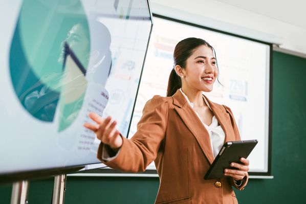 Capek Rekap Data Excel Manual? Yuk, Pelajari Pivot Table untuk Analisis Lebih Mudah!