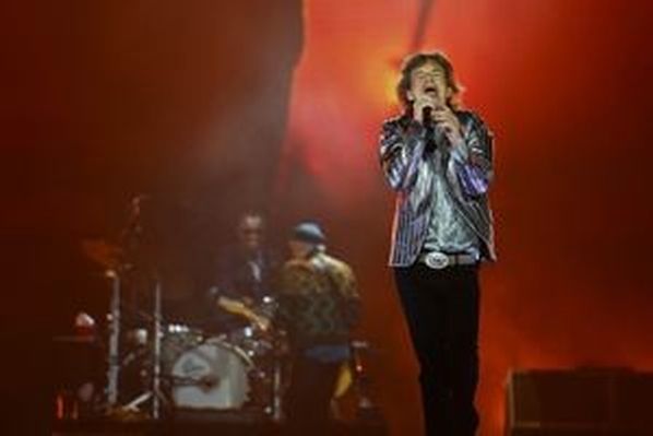 Belum Pernah Menonton Tribute Rock? Yuk, Intip Penampilan AcidSpeed dan The Night Train!