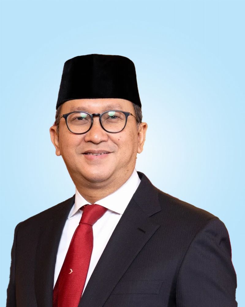 *Rosan Roeslani