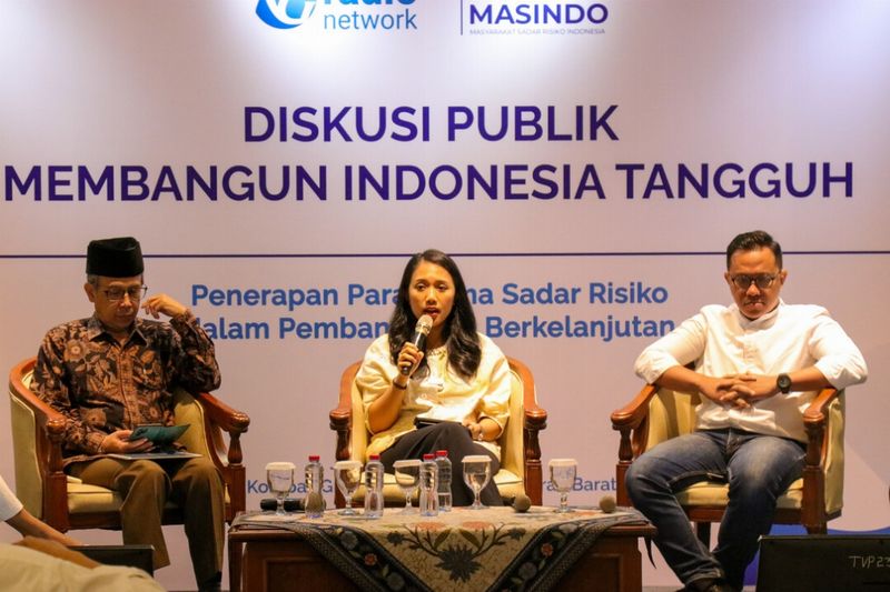 Puteri Komarudin