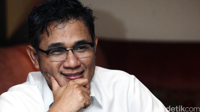 Tanpa dukungan Demokrat, mustahil kubu PDIP memenangi voting RUU Pilkada di rapat paripurna DPR. Pilkada langsung ada di tangan Demokrat.