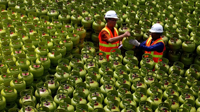 Pertamina antisipasi perpindahan pengguna tabung gas 12Kg ke tabung 3Kg karena tingginya perbedaan harga.