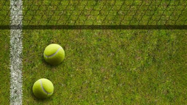 Petenis Tiongkok peringkat 533 dunia&nbsp;secara mengejutkan mengalahkan petenis Italia yang&nbsp;duduk di peringkat 15 dunia di Shanghai.