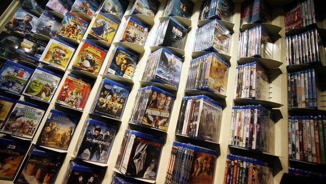Netizen Indonesia termasuk yang paling sering mengunjungi situs berisi film bajakan. Tapi pemerintah baru merespons jika ada laporan atau pengaduan masyarakat.