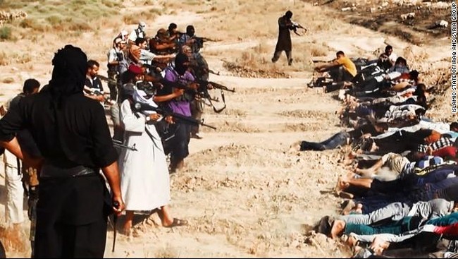 Para komandan ISIS yang memerintahkan pembunuhan massal layak diajukan ke Mahkamah Pidana Internasional akibat kejahatan perang yang mereka lakukan di Suriah.