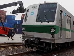 Andre Rosiade Tolak Impor KRL Bekas Jepang, Emosi Hingga Gebrak Meja