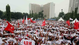 Rezeki Terpasung Pilkada Tak Langsung