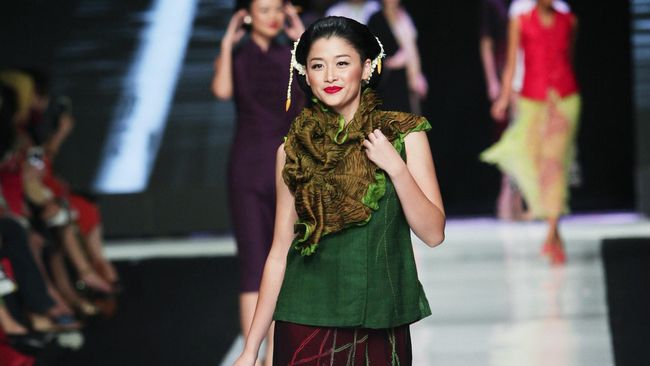 Stigmanya, model harus bertubuh tinggi, berkulit putih dan rupawan.