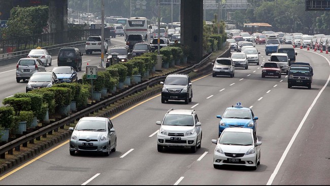 Pemerintah ingin mempercepat ground breaking Tol Trans Sumatera bulan depan. Sejumlah wilayah Barat Indonesia akan terhubung dengan mudah melalui jalan tanpa hambatan itu.