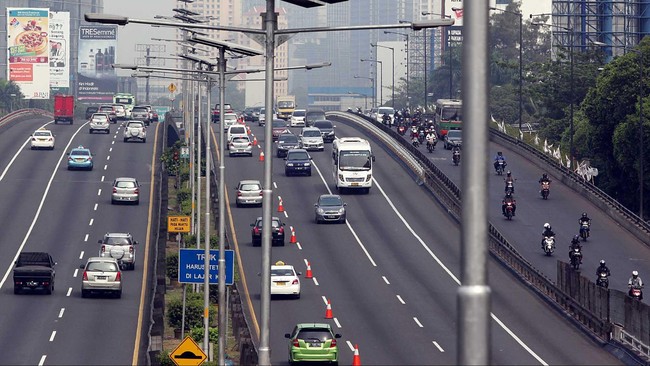Tarif Mobil Golongan I naik menjadi Rp 6.000 dari sebelumnya Rp 5.500