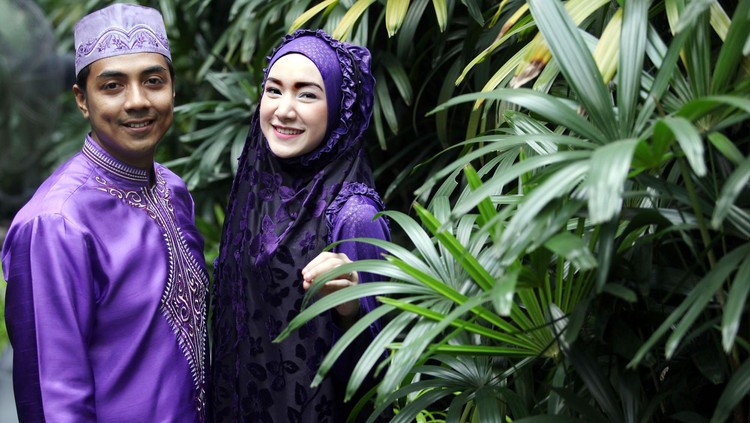 Ustaz Riza Muhammad ditahan di Imigrasi Hong Kong tanpa alasan yang jelas.