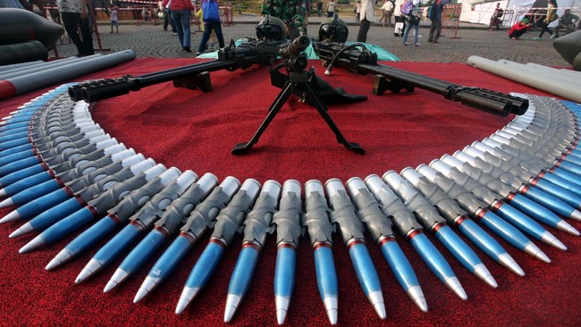 Meski sudah dijanjikan biaya pengobatan oleh Polri, TNI mengaku akan membiayai sendiri pengobatan untuk empat anggotanya yang ditembak oleh polisi di Batam.