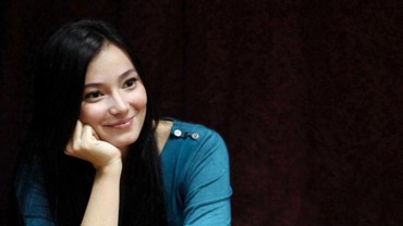 img-title Terungkap Alasan Pindah Agama, Asmirandah Dapat Dukungan Warganet