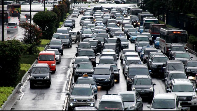 Pemerintah meyakini pertumbuhan industri otomotif nasional akan mendorong ekspor kendaraan dan suku cadangnya sampai menembus angka US$ 4,5 miliar pada tahun ini.
