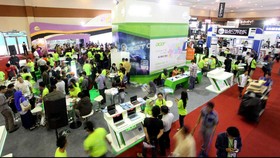 ZTE Untung Besar dari Ponsel Pintar
