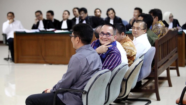 Partai Demokrat, yang pernah diketuai oleh Anas Urbaningrum selama tiga tahun, menegaskan tidak akan berempati atas kasus yang menjerat sang mantan Ketua Umum. Bagi mereka, Anas adalah perusak partai.
