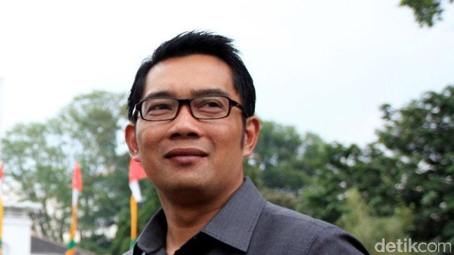 Setiap kali Ridwan Kamil menyaksikan pertandingan Persib di stadion, ia selalu mendapatkan hasil yang baik dan seolah menjadi jimat tim Maung Bandung.