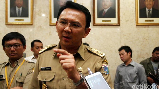 Basuki Tjahaja Purnama mundur dari Partai Gerindra. Ia menolak disebut tak berterima kasih kepada partai yang mengusungnya jadi calon wakil gubernur di Pilkada DKI Jakarta 2012. Ia justru menuding Gerindra tak menepati perjanjian. Apa yang dilanggar Gerindra?