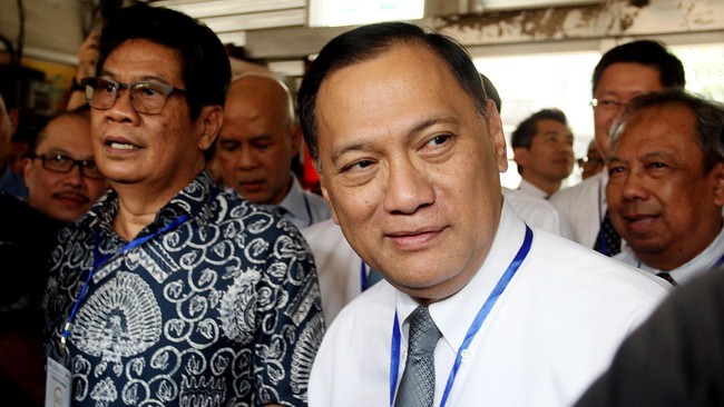 Bank-bank asing bebas memiliki ATM, Kantor Cabang, hingga kepemilikan saham di perbankan nasional, namun perbankan Indonesia masih dibatasi.