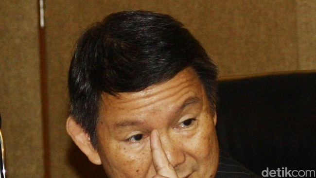 Partai Gerindra tak surut meski menghadapi tekanan kuat dari publik terkait pembahasan RUU Pilkada. Sampai saat ini partai berlambang kepala garuda itu tak berniat mengubah sikap.