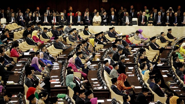 Tata Tertib mengatur pemilihan pimpinan DPR berdasarkan sistem paket. Sistem itu tak menguntungkan PDIP. Partai itu terancam tak bisa ajukan calon ketua DPR.
