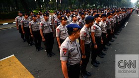 Puluhan Personel Amankan Sidang Putusan Nenek Asiani