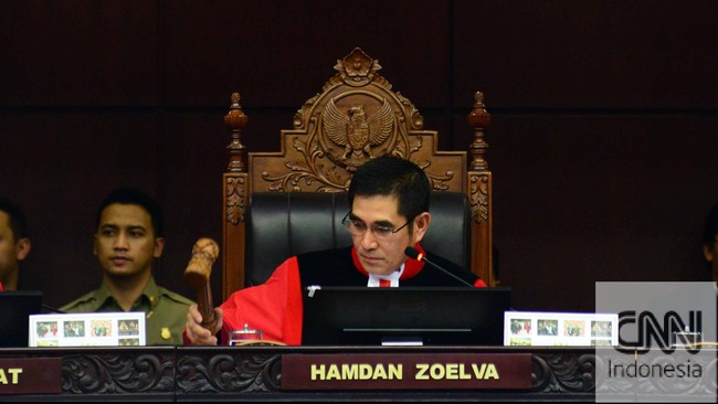 Rentannya korupsi di lembaga&nbsp;hukum menjadi bukti lemahnya penerapan undang-undang. Fenomena ini membuat seolah institusi hukum lemah.