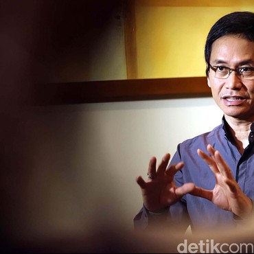 Addie MS Kritik Kebijakan Anies soal Pembatasan Transportasi Umum