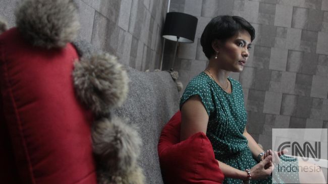 Lola Amaria, salah seorang rekan Didi di dunia perfilman, mengaku sangat kaget dengan kabar kepergian Didi Petet, seniornya di dunia perfilman tersebut.
