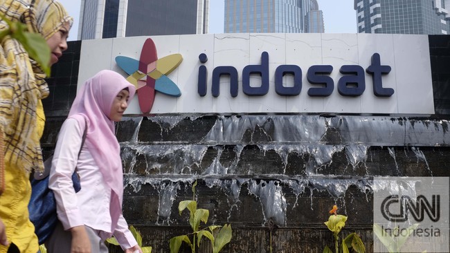 Kejaksaan Agung menyatakan alasan sampai saat ini belum mengeksekusi PT Indosat adalah karena ada dua putusan yang berbeda.