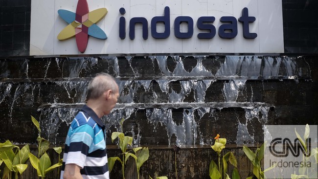 Politikus DPR akan berupaya membantu penyelesaian kasus eks Direktur Utama PT Indosat Mega Media (IM2) Indra Atmanto meski sulit.