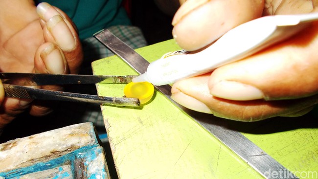 Indonesia adalah penghasil mutiara terbaik di dunia. Tapi banyak yang tak tak tahu dan negara lain sering membajak mutiara produksi Indonesia.