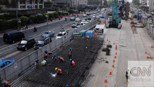 Salah satu kendala dalam perkembangan pembangunan MRT di Jakarta adalah pembebasan lahan.