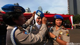 Polwan di Seluruh Indonesia Kini Boleh Berjilbab