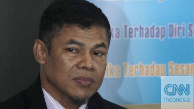 Sebanyak 12 orang dinyatakan lolos seleksi tahap pertama hakim Mahkamah Konstitusi. Di antara mereka yaitu Saldi Isra dan Muhammad Yusuf, mantan Kepala PPATK.