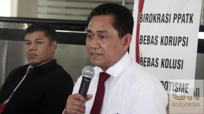 Tersangka bernama Deki Bermana ini ditengarai terlibat dalam kasus pencucian uang hasil penyelundupan.